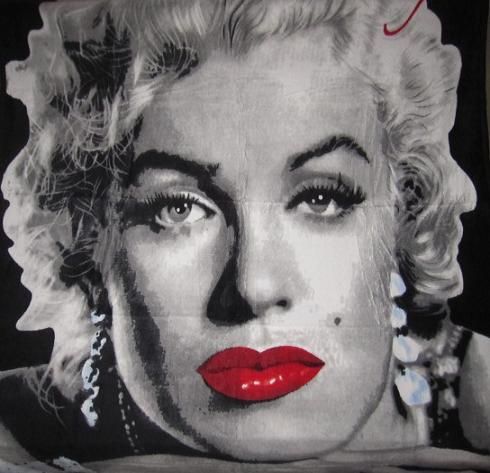 New Marilyn Monroe Red Lips Plush Fleece Throw Gift Blanket Soft NIP