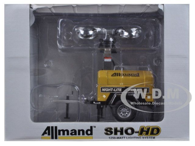 Night Lite Pro II V Series Light Tower Allmand Bros 1 25 by First Gear