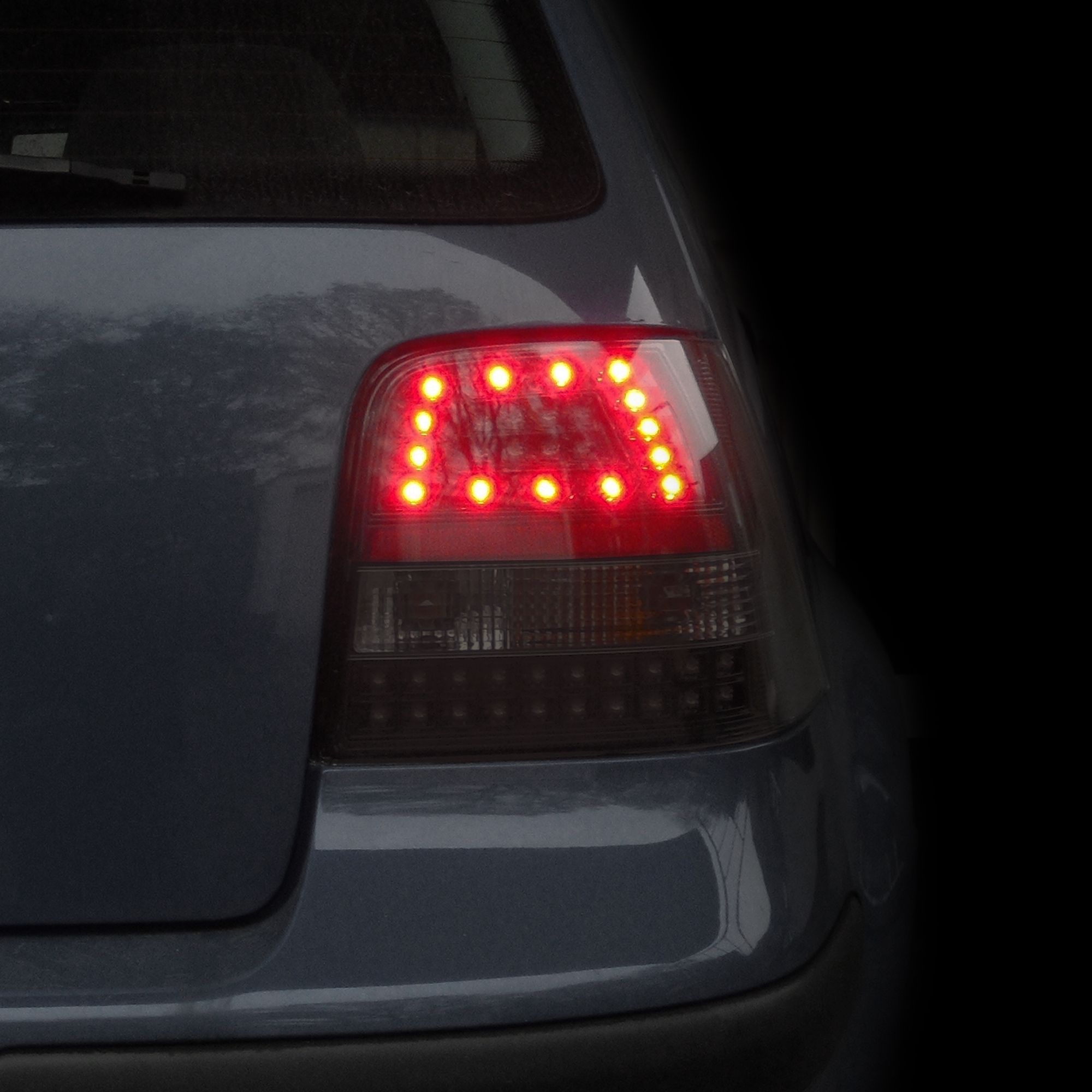 LED Rückleuchten VW Golf 4 / IV Bj. 97 03 schwarz / smoke Urban Style